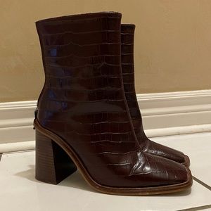 Topshop burgundy croc leather healed boots - size 38/7.5